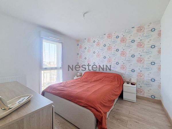 TOURS NORD -  T3 VENDU LOUE AU DERNIER ETAGE AVEC ASCENSEUR ET TERRASSE - PROCHE COMMODITES - PARKING