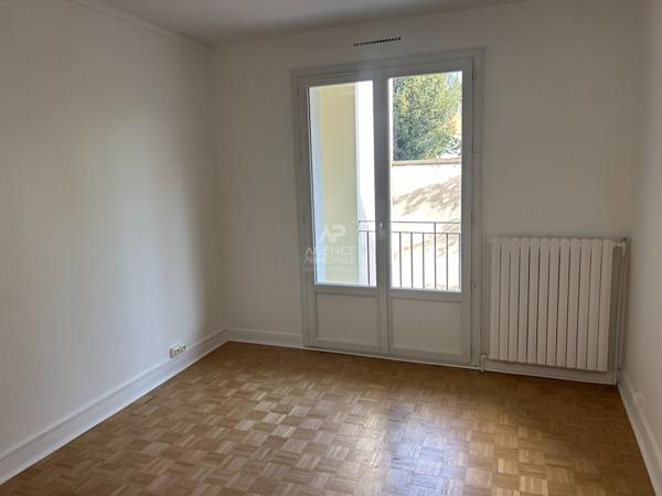 Appartement Maisons Laffitte 3 pièce(s) 55.85 m2 €350 000 ** - Référence 4543