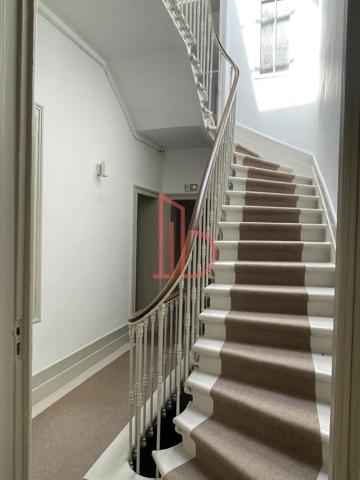 Bureau de 163 m² à louer à Bordeaux Centre