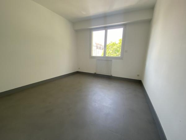 Location Appartement 2 pièces Cholet (49300) - Centre ville
