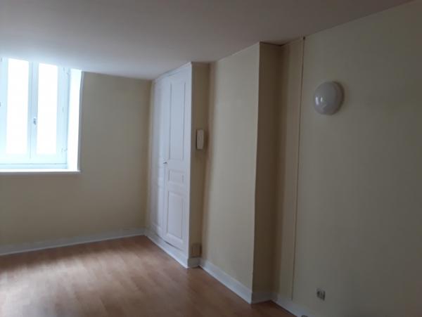 Location Appartement 1 pièce Blois (41000) - Blois centre ville