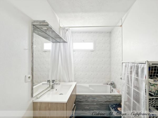 LA ROCHELLE, quartier des Minimes, Appartement à vendre 2 pièces 42m2 dernier étage, ascenseur