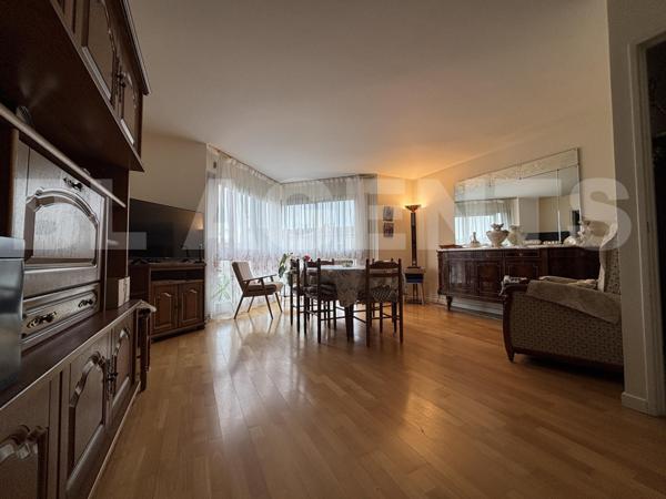 Appartement 2 pièces à fort potentiel en plein cœur de Saint-Maur-des-Fossés !!