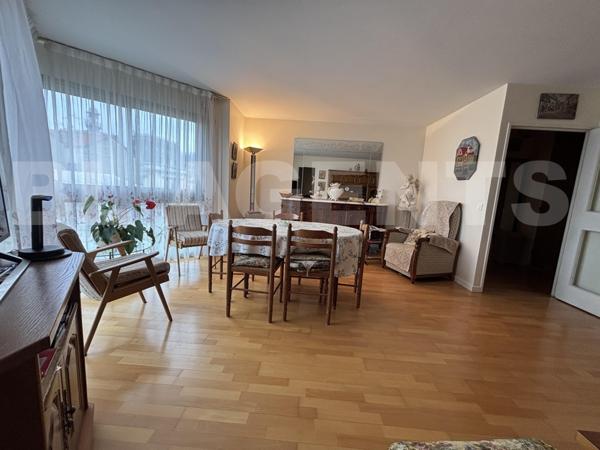 Appartement 2 pièces à fort potentiel en plein cœur de Saint-Maur-des-Fossés !!