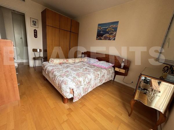 Appartement 2 pièces à fort potentiel en plein cœur de Saint-Maur-des-Fossés !!