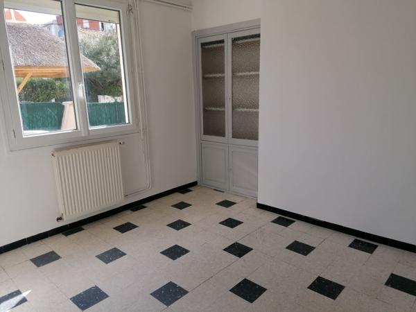 11100 NARBONNE A LOUER SECTEUR 1848 MAISON DE VILLE DE TYPE 5