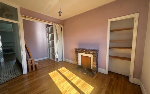 Appartement à vendre    2 pièces • 49 m2 Grenoble