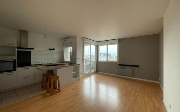 Appartement à louer    3 pièces •  Tours
