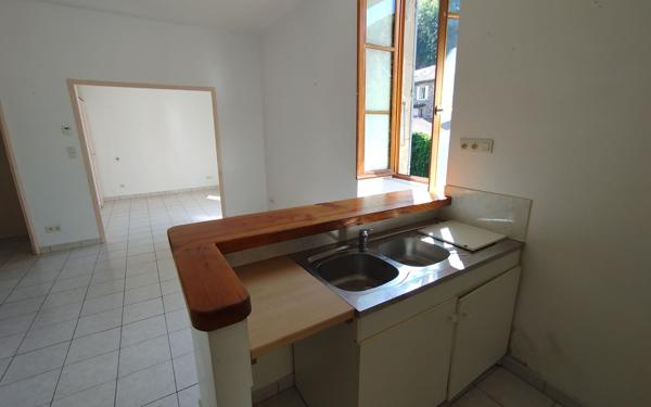 Appartement à louer    2 pièces •  Largentière