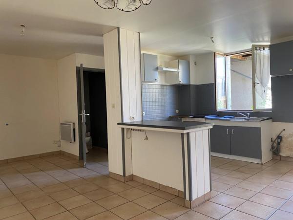 Location                                                      Appartement
                        
                                         49 m2                     à Fourchambault