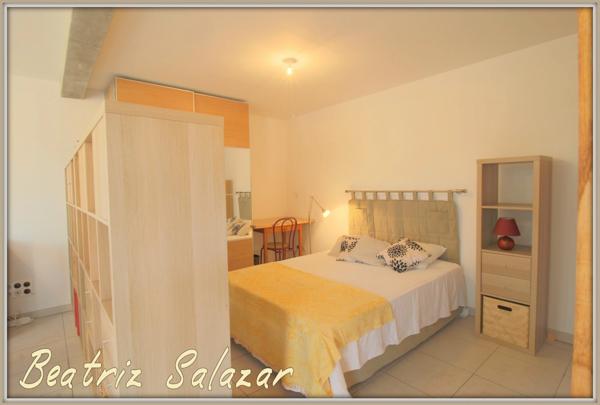 Maison T5+T1, 150m2, garage 34m2, cave 16m2, terrain 925m2.