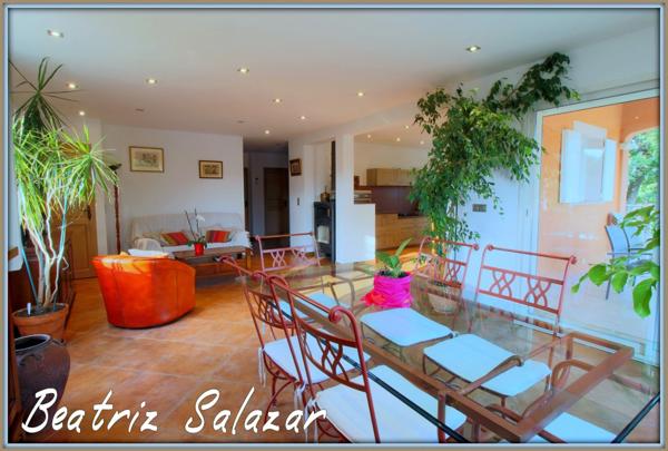 Maison T5+T1, 150m2, garage 34m2, cave 16m2, terrain 925m2.