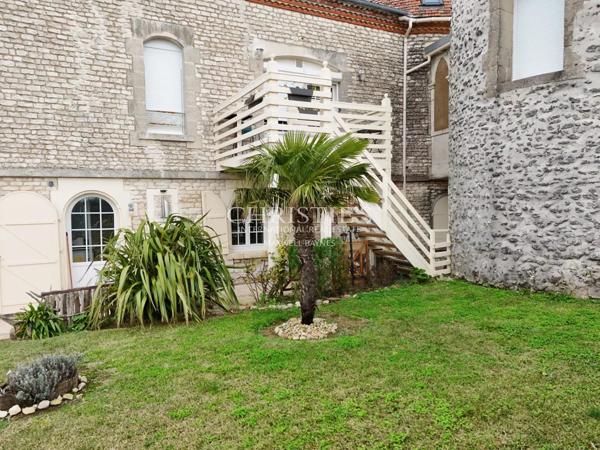 Appartement d’exception à Meschers avec vue sur l’estuaire et espace troglodyte