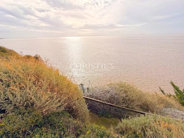Appartement d’exception à Meschers avec vue sur l’estuaire et espace troglodyte