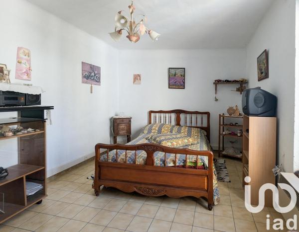 Maison de ville 7 pièces de 148 m² à Mondragon (84430)