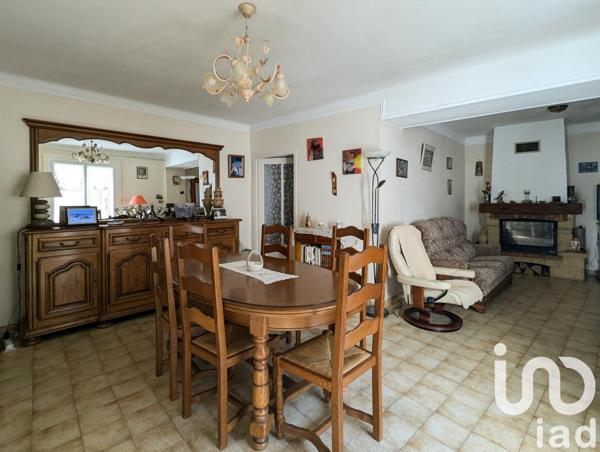 Maison de ville 7 pièces de 148 m² à Mondragon (84430)