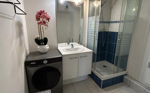 Appartement à louer    2 pièces •  Évenos