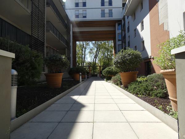 Toulouse 31200 METRO CANAL DU MIDI secteur des Ponts Jumeaux appartement T4 de 75.20m²- Terrasse 12.10m² - 2 Parkings