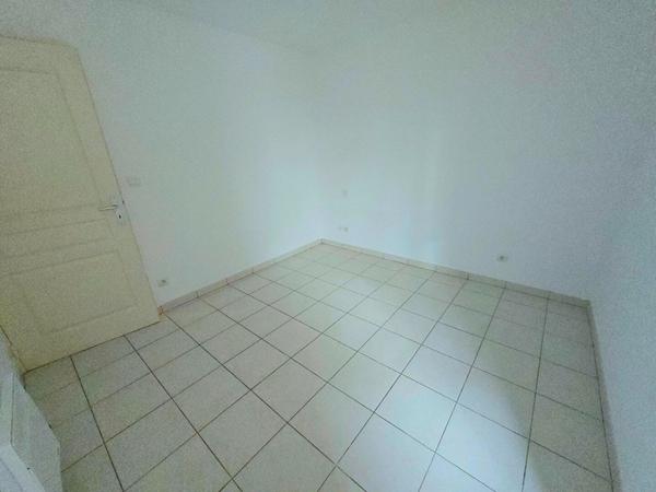 Toulouse 31200 METRO CANAL DU MIDI secteur des Ponts Jumeaux appartement T4 de 75.20m²- Terrasse 12.10m² - 2 Parkings