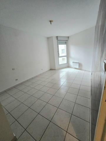 Toulouse 31200 METRO CANAL DU MIDI secteur des Ponts Jumeaux appartement T4 de 75.20m²- Terrasse 12.10m² - 2 Parkings