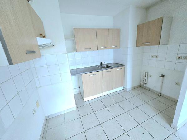 Toulouse 31200 METRO CANAL DU MIDI secteur des Ponts Jumeaux appartement T4 de 75.20m²- Terrasse 12.10m² - 2 Parkings