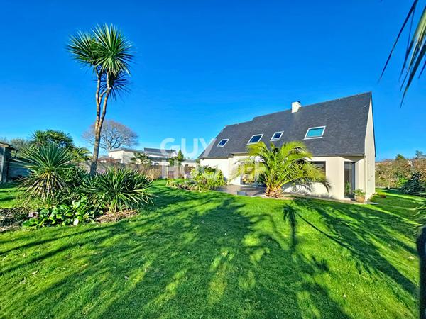 Maison moderne T7 - Quartier résidentiel à LANDIVISIAU