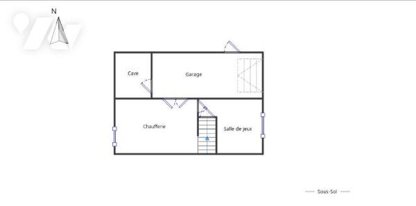 Pavillon sur sous sol avec 3 chambres avec grand terrain.