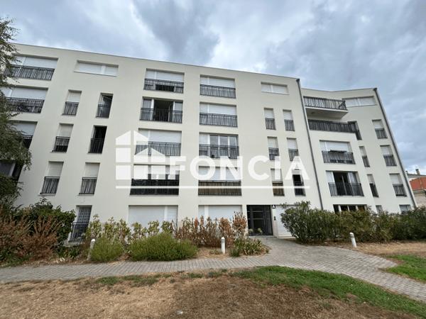 Location Appartement meublé 2 pièces 43 m² - 110 COURS SAINT LOUIS Bordeaux 33000