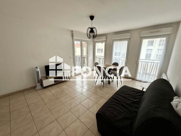 Location Appartement meublé 2 pièces 43 m² - 110 COURS SAINT LOUIS Bordeaux 33000