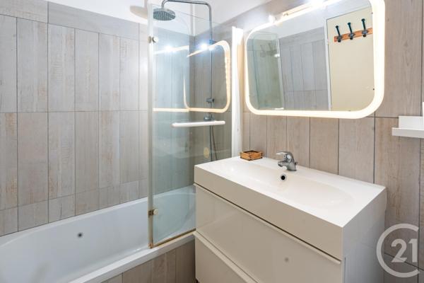 Appartement T2 à vendre  2 pièces - 38,85 m2 ST MANDRIER SUR MER - 83