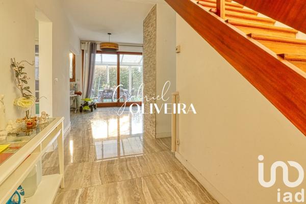 Maison 6 pièces de 117 m² à Domont (95330)