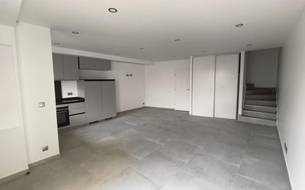 Maison à vendre    5 pièces • 118,25 m2 Joinville-le-Pont