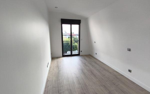 Maison à vendre    5 pièces • 118,25 m2 Joinville-le-Pont