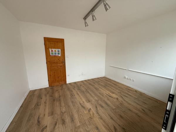 LOCAL COMMERCIAL A CAZILHAC