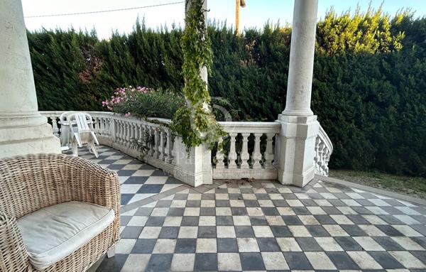 BAISSE DE PRIX ROMANS CENTRE MAISON BOURGEOISE 7 PIECES 226 M2