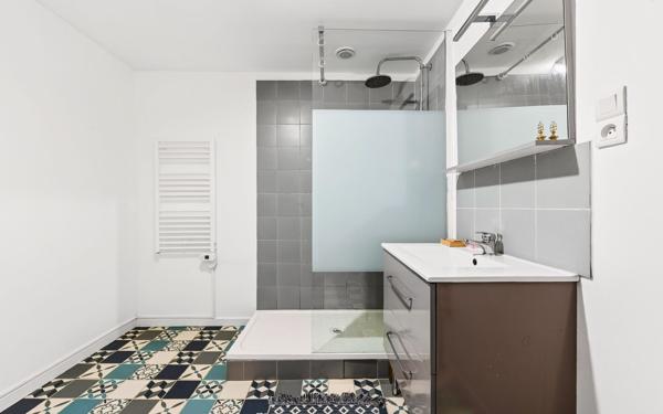 Appartement à vendre    4 pièces • 93,04 m2 Paris 18