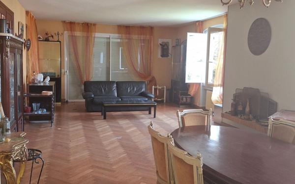 Maison à vendre    5 pièces •  Aussillon