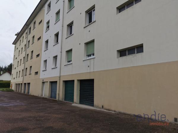 Appartement loué Spacieux de 77 m² à Navenne avec Vue Dégagée, balcon, garage et ascenseur