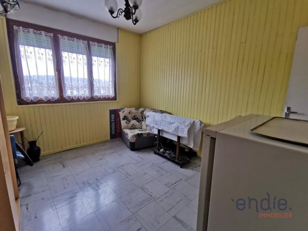 Appartement loué Spacieux de 77 m² à Navenne avec Vue Dégagée, balcon, garage et ascenseur