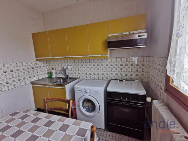 Appartement loué Spacieux de 77 m² à Navenne avec Vue Dégagée, balcon, garage et ascenseur