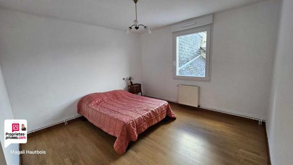 Maison de ville Saint Hilaire Du Harcouet 6 pièce(s) 167 m2