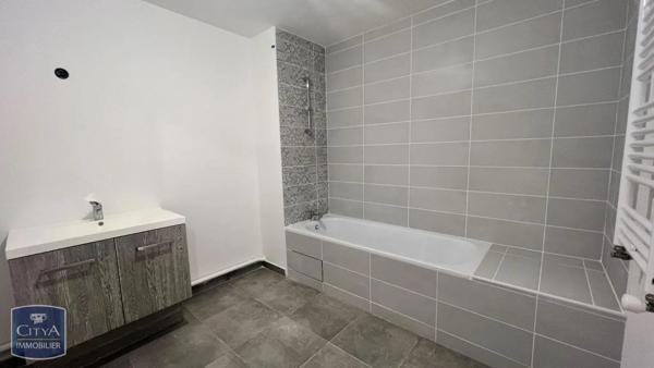 Appartement à louer 3 pièces 64.01m²