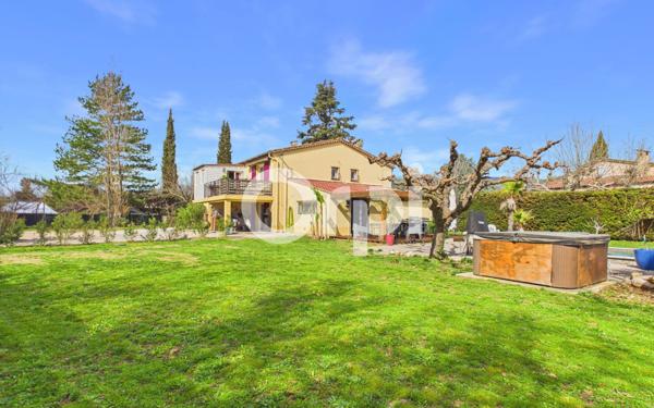 Maison à vendre    6 pièces •  Fayence