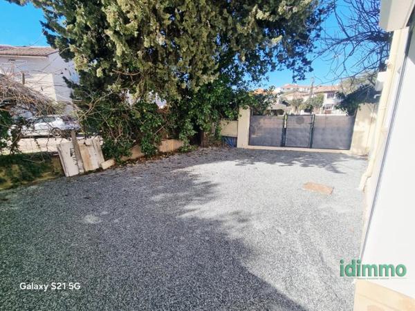 Exclusivité Frejus dans petite copropriété bel F3 neuf de 68m en rez de jardin avec jardin de 60m et place de  Fréjus (83600)