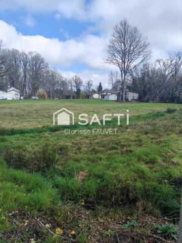 Beau terrain de 1200 m² constructible