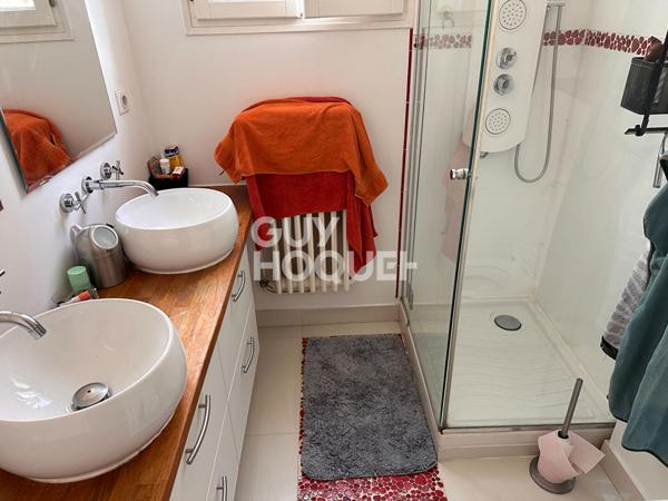 Exclusivité à Sèvres : Charmante maison 4 pièces avec garage et sous-sol