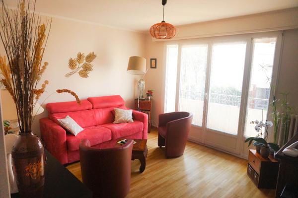 Joli T2 refait à neuf à 2 pas du centre Chambéry (73000)