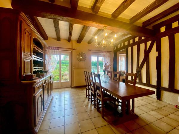 Longère bourg de Saint Denis En Val 5 pièces.