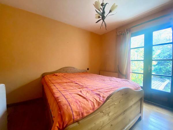 Longère bourg de Saint Denis En Val 5 pièces.