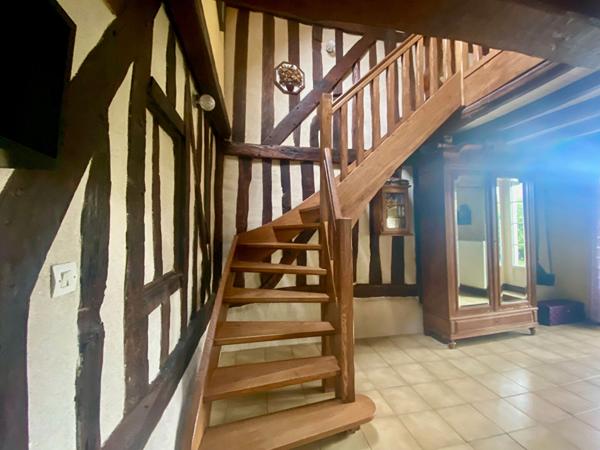 Longère bourg de Saint Denis En Val 5 pièces.